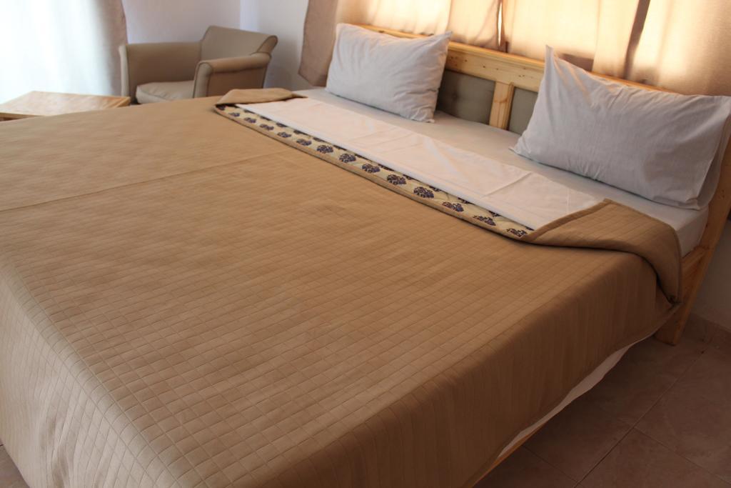 Pelican Residence Fajara Extérieur photo